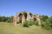 Руины Успенской церкви в селе Прудки