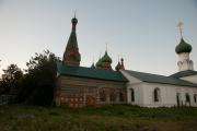 Ярославль. Церковь Николы Мокрого и Тихвинская церковь